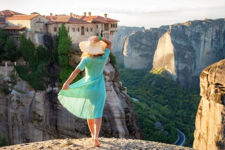 WOMAN-AT-METEORA